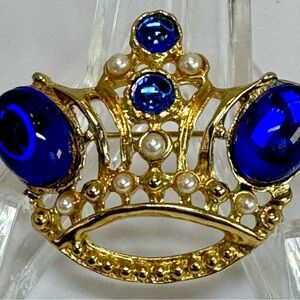 Elegant Gold and Blue Crown Brooch